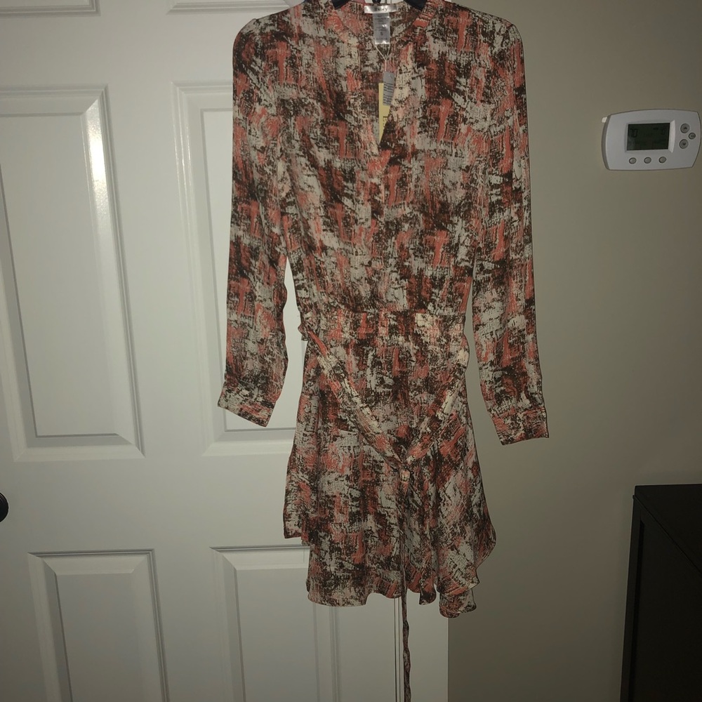 Women’s fall dress with belt small